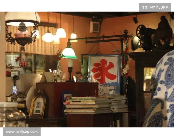 探寻西洋古董洋果子店的甜点艺术与传统工艺之美 探寻西洋古董洋果子店的甜点艺术与传统工艺之美